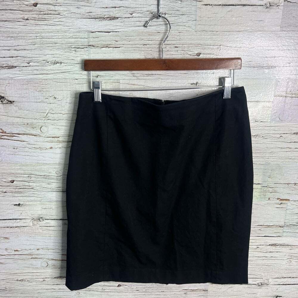 Banana Republic Black skirt size 12 work career